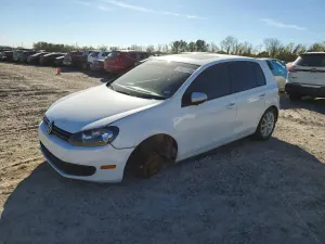 Volkswagen Golf 2.5L 5 2011