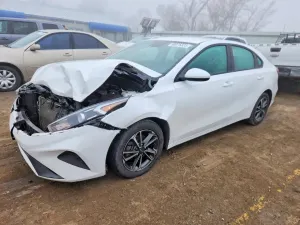 Kia Cerato / Forte / K3 LX 2 L 4 2023