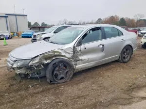 Ford Fusion SE 2.5L 4 2011