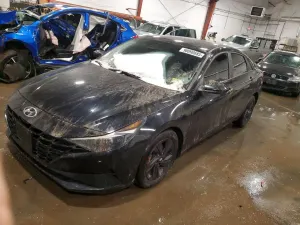 Hyundai Elantra SEL 2.0L 4 2022