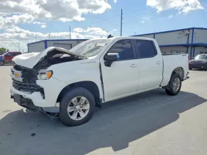 Chevrolet Silverado 1500 K1500 LT-L 2.7L 4 2023
