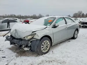 Toyota Camry LE 2.5L 4 2015