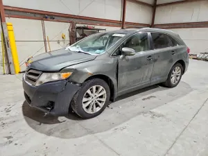 Toyota Venza LE 2.7L 4 2013