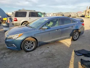 Hyundai Sonata SE 2.4L 4 2016