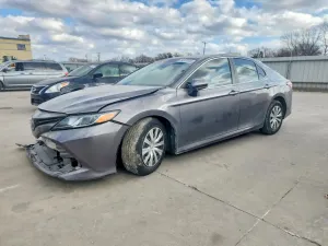Toyota Camry L 2.5L 4 2018