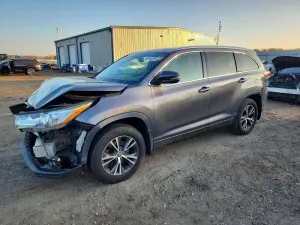 Toyota Highlander XLE 3.5L 6 2016