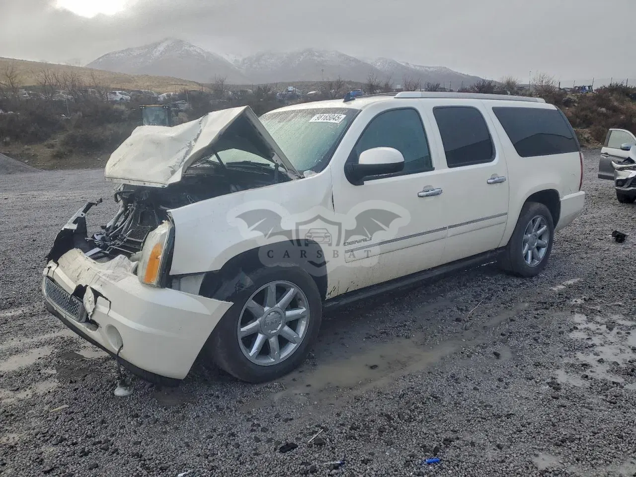 GMC Yukon DENALI 6.2L 8 2013