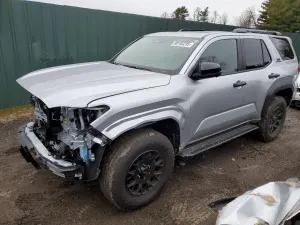 Toyota 4Runner SR5 2.4L 4 2025