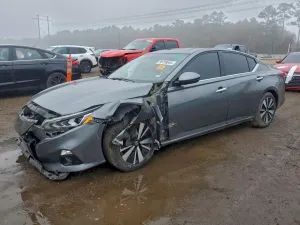 Nissan Altima SL 2.5L 4 2019