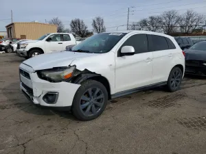 Mitsubishi Outlander ES 2.0L 4 2013
