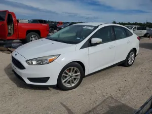 Ford Focus SE 2.0L 4 2017