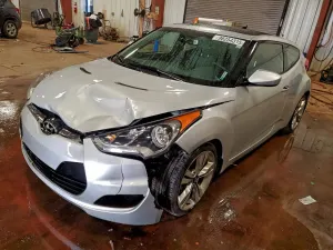 Hyundai Veloster 1.6L 4 2013