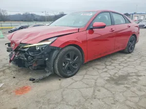 Hyundai Elantra SEL 2.0L 4 2023