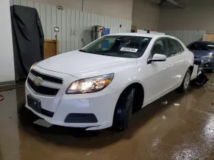 Chevrolet Malibu 1LT 2.5L 4 2013