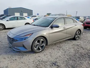 Hyundai Elantra SEL 2.0L 4 2022