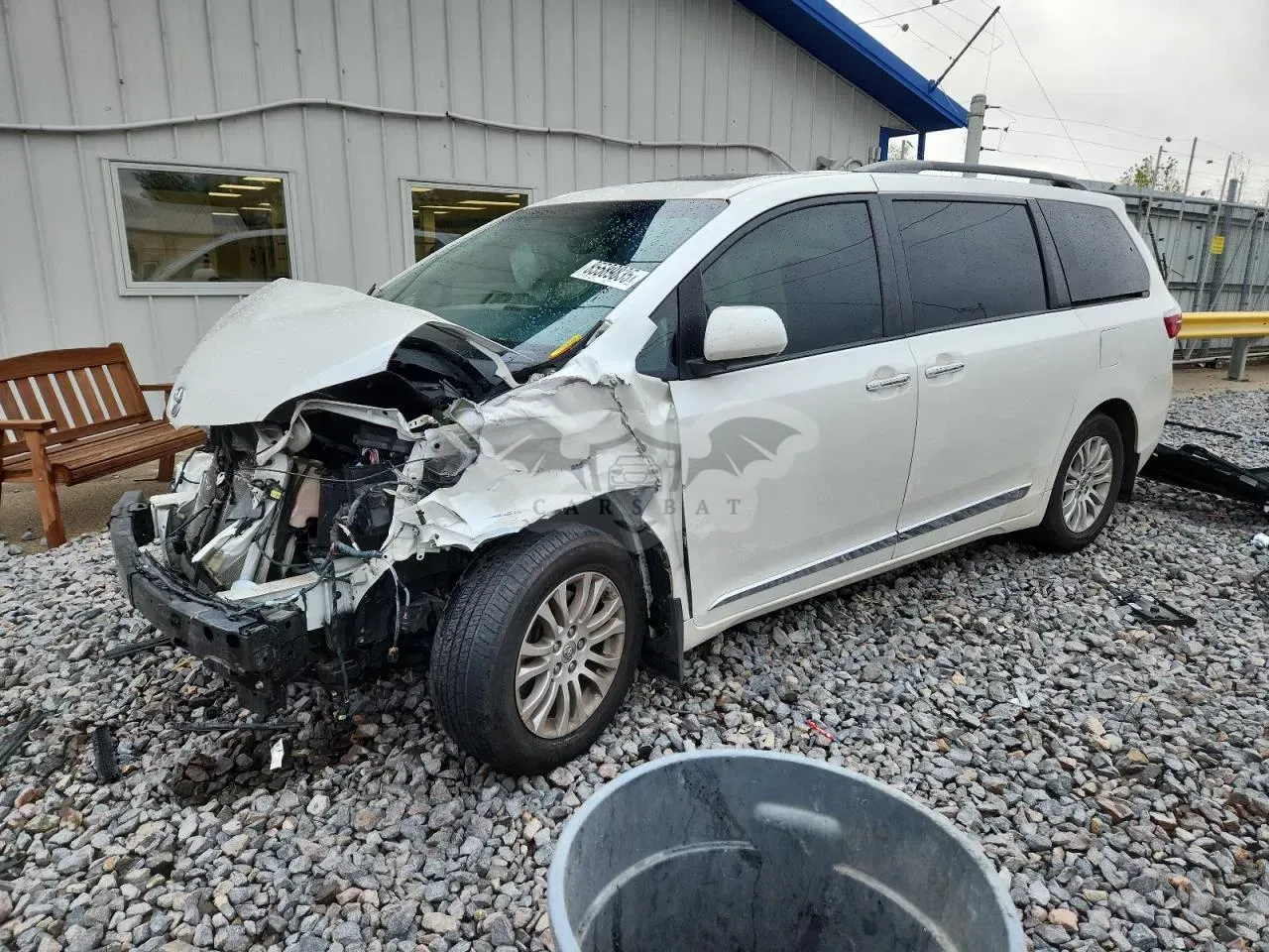 Toyota Sienna XLE 3.5L 6 2015