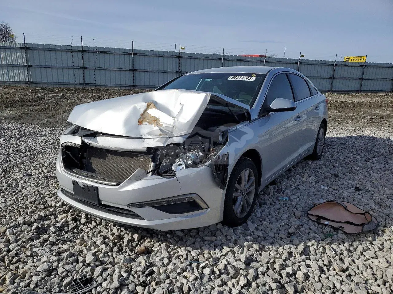 Hyundai Sonata SE 2.4L 4 2015