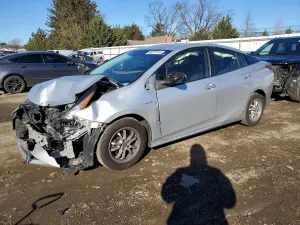Toyota Prius 1.8L 4 2016