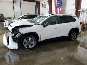 Toyota Rav4 XLE 2.5L 4 2024