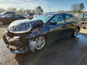 Toyota Camry LE 2.5L 4 2015