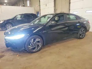 Hyundai Elantra SEL 2.0L 4 2024