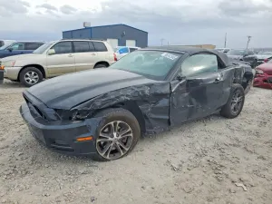 Ford Mustang 3.7L 6 2014