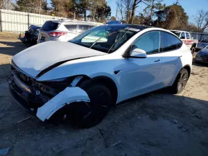 Tesla Model Y 2026