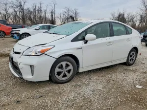 Toyota Prius 1.8L 4 2013