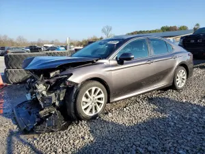 Toyota Camry LE 2.5L 4 2023