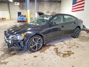 Nissan Altima SR 2.5L 4 2023