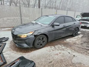 Hyundai Elantra 2.0L 4 2021