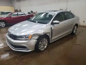 Volkswagen Jetta SE 1.8L 4 2015