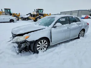 Toyota Avalon BASE 3.5L 6 2011