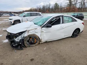 Hyundai Elantra SEL 2.0L 4 2023