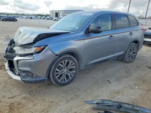 Mitsubishi Outlander ES 2.4L 4 2018