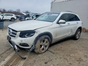 Mercedes-Benz GLC 300 4MATIC 2.0L 4 2017