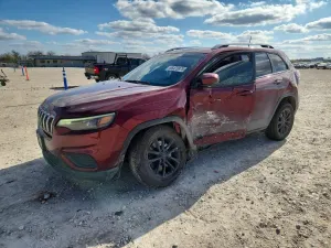 Jeep Cherokee LATITUDE 2.4L 4 2021