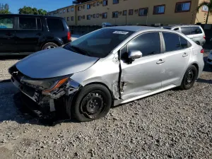 Toyota Corolla LE 1.8L 4 2020