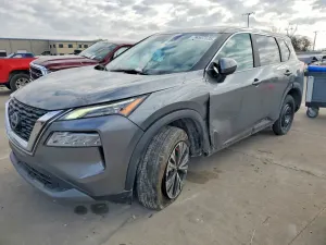 Nissan Rogue SV 1.5L 3 2023