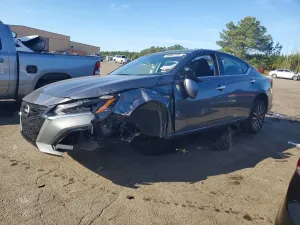 Nissan Altima SV 2.5L 4 2023