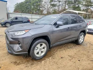 Toyota Rav4 XLE 2.5L 4 2021