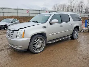 Cadillac Escalade ESV LUXURY 6.2L 8 2011