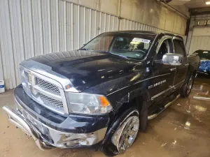 Dodge RAM LARAMIE 5.7L 8 2012
