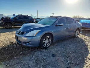 Nissan Altima SR 3.5L 6 2010