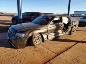 Chrysler 300 LIMITED 3.6L 6 2016