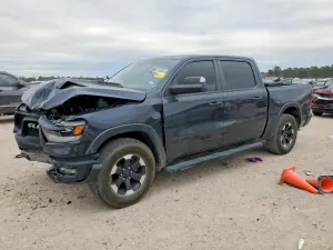 RAM 1500 REBEL 5.7L 8 2021