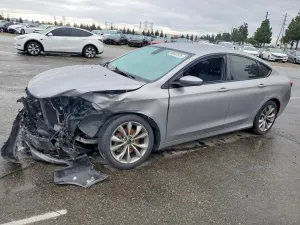 Chrysler 200 S 2.4L 4 2015