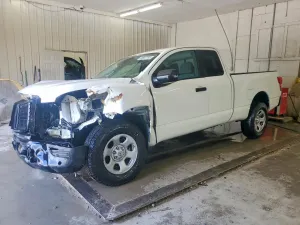 Nissan Titan S 5.6L 8 2022