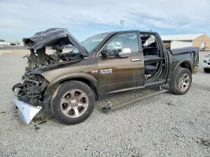 RAM 1500 LARAMIE 5.7L 8 2014