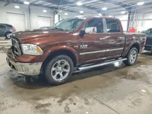 RAM 1500 LARAMIE 5.7L 8 2014